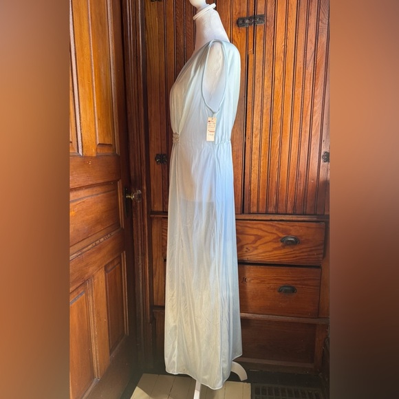 NWOT Vintage Baby Blue Sheer Nightgown Size XL/1X 1960s/1970s - Picture 3 of 9
